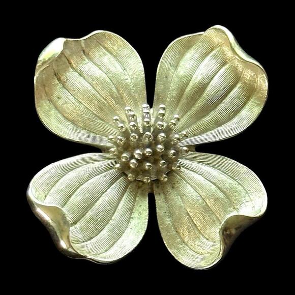 Vintage Crown Trifari Dogwood Set Signed Brushed Silver Tone Brooch Earrings - Picture 3 of 7